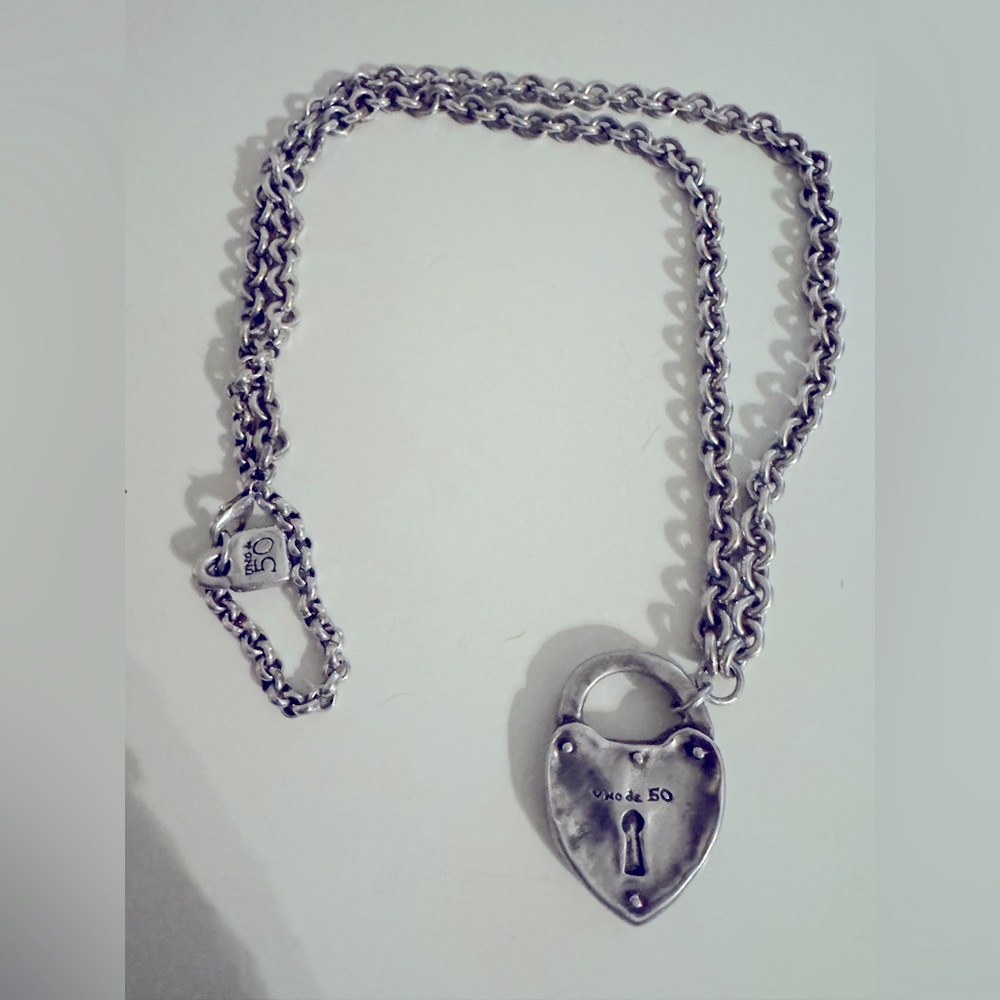 Uno de 50 Lock Necklace